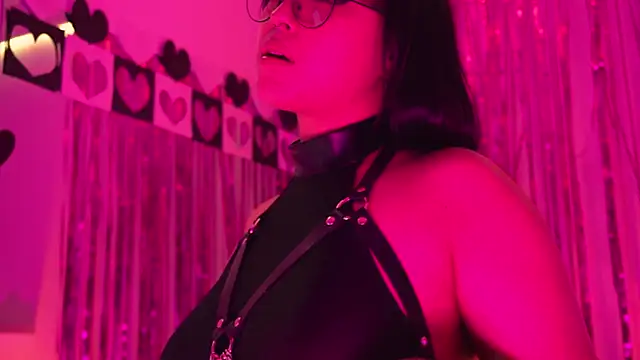 Snapshot of Gloomydoll chatting on 02.23.26 Gloomydoll online show from 02.23.26