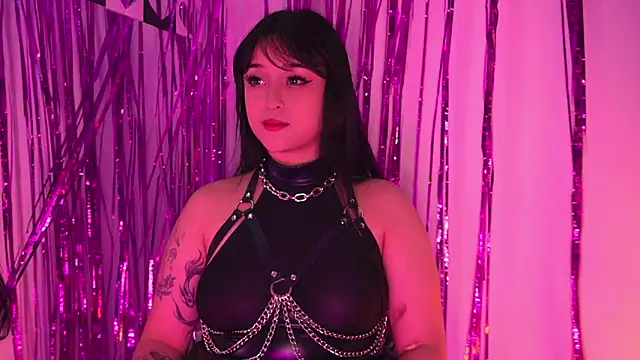 Snapshot of Gloomydoll chatting on 03.16.26 Gloomydoll online show from 03.16.26