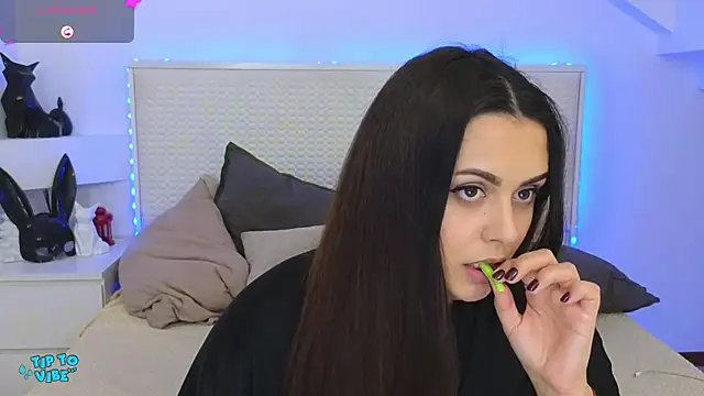 Snapshot of Eva_Rogers_ chatting on 01.17.25 Eva Rogers  online show from 01.17.25