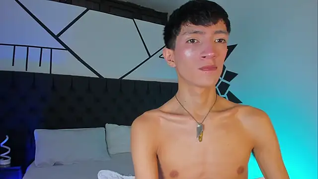 Snapshot of DereckCooperr chatting on 03.21.25 DereckCooperr online show from 03.21.25