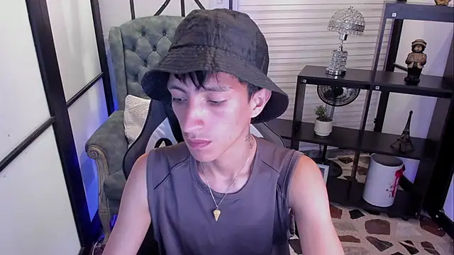 Snapshot of DereckCooperr chatting on 09.27.25 DereckCooperr online show from 09.27.25