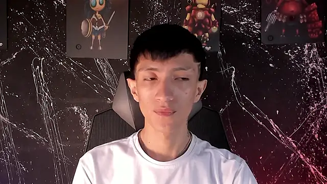 Snapshot of DereckCooperr chatting on 11.28.25 DereckCooperr online show from 11.28.25