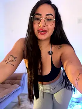 Snapshot of anniesweet02 chatting on 01.12.26 anniesweet02 online show from 01.12.26