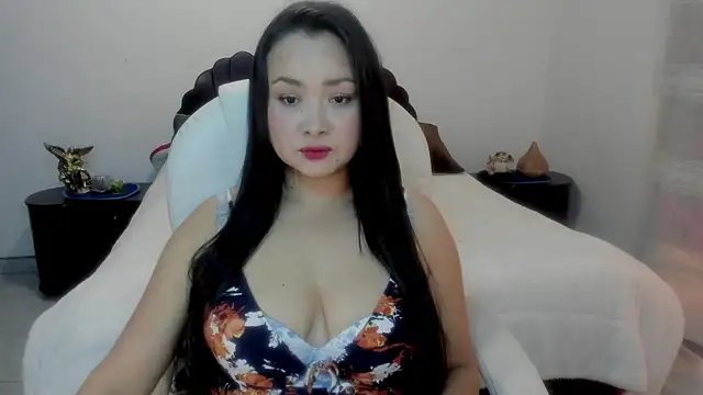 Snapshot of emilydolshe2 chatting on 03.13.25 emilydolshe2 online show from 03.13.25