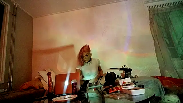 Snapshot of CharlotteVixxens chatting on 02.11.25 CharlotteVixxens online show from 02.11.25