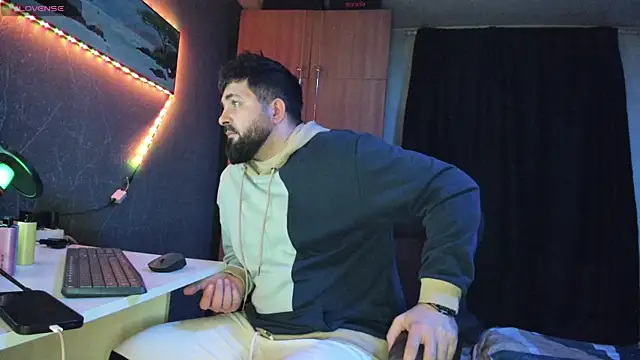 Eduu2322 online show from 03.04.25