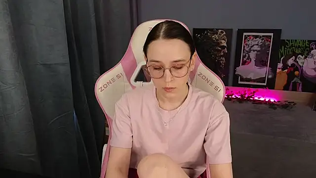 Snapshot of Sweet_frosti chatting on 05.27.26 Sweet frosti online show from 05.27.26