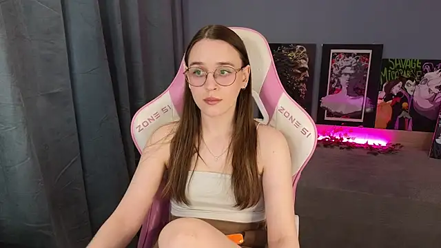 Snapshot of Sweet_frosti chatting on 06.07.26 Sweet frosti online show from 06.07.26