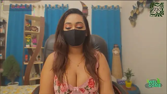 Snapshot of OH-Monica chatting on 01.17.26 OH-Monica online show from 01.17.26