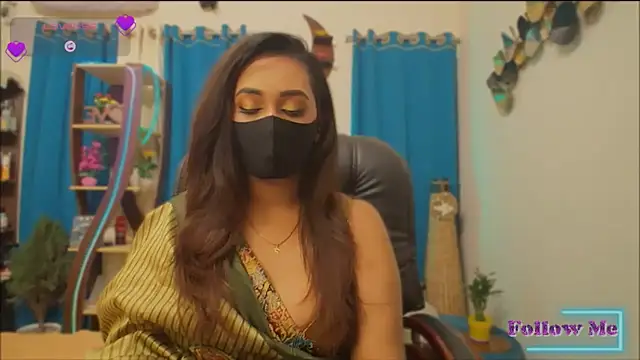 Snapshot of OH-Monica chatting on 02.12.26 OH-Monica online show from 02.12.26