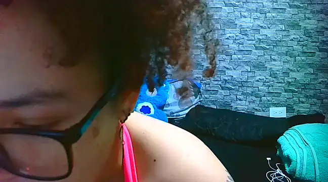 vanellope12 online show from 12.13.24