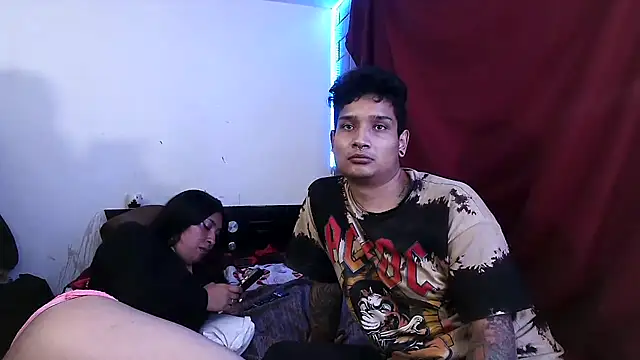 Snapshot of AngelinaPaker chatting on 11.11.25 AngelinaPaker online show from 11.11.25