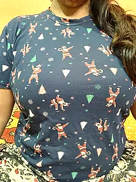 CUTE SOPHIA- online show from 11.20.25