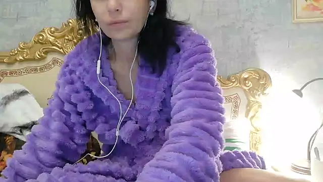 Snapshot of StunnigArt chatting on 06.17.26 StunnigArt online show from 06.17.26