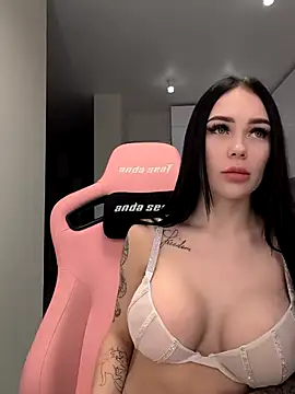 GroteskJane online show from 01.01.25