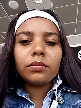 stefanie010 online show from 02.19.25