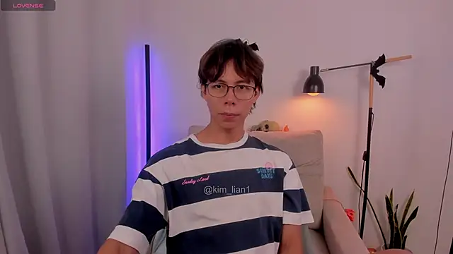 kim lian21 online show from 10.28.25