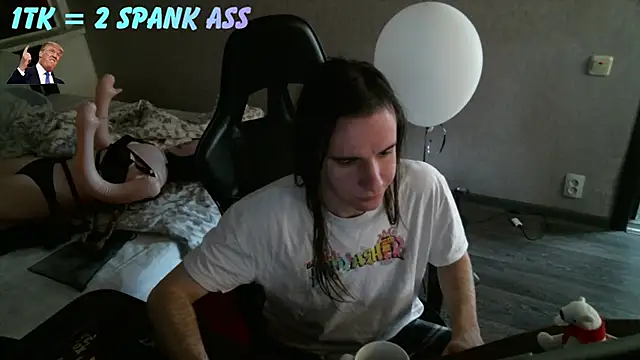 izilizi 23 online show from 04.23.26
