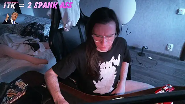 izilizi 23 online show from 04.26.26