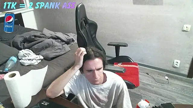 izilizi 23 online show from 06.26.26