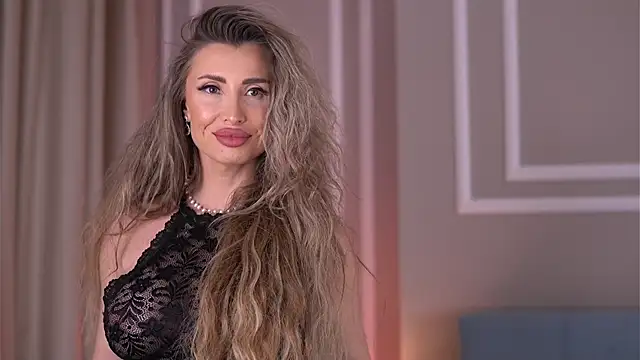 Snapshot of EnjoyableEmma chatting on 03.22.25 EnjoyableEmma online show from 03.22.25