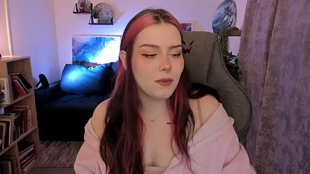 CoralineKeyns online show from 05.05.26