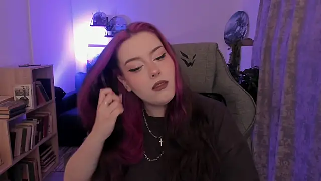 CoralineKeyns online show from 07.24.26