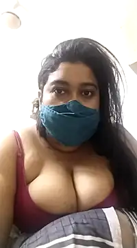 Snapshot of indianlisa5 chatting on 03.01.25 indianlisa5 online show from 03.01.25