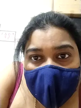 Snapshot of indianlisa5 chatting on 11.20.25 indianlisa5 online show from 11.20.25