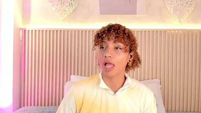 daiana curly online show from 06.28.26