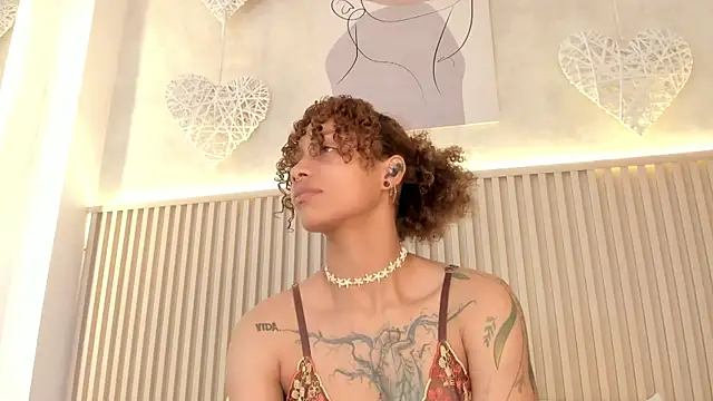 daiana curly online show from 07.29.26