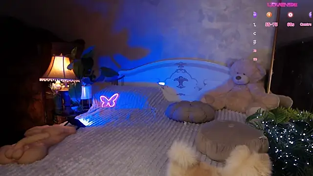 JulieHeets online show from 12.28.24