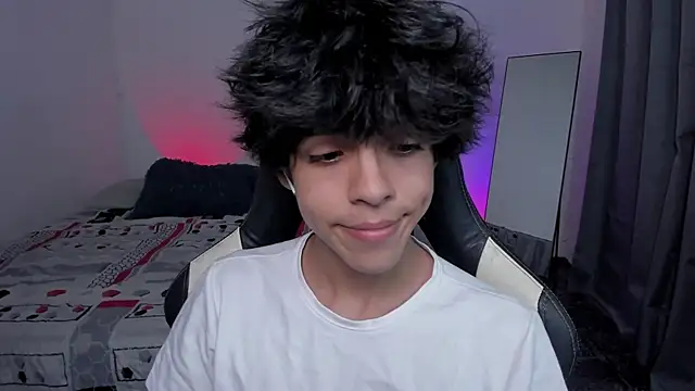 Snapshot of Alan26_ chatting on 01.06.26 Alan26 online show from 01.06.26