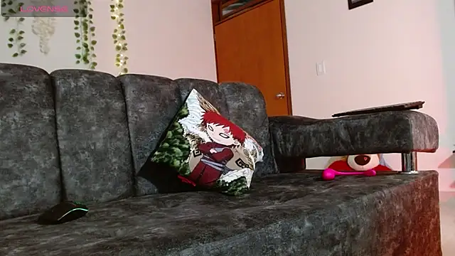 Snapshot of _valeria14 chatting on 01.14.25 valeria14 online show from 01.14.25