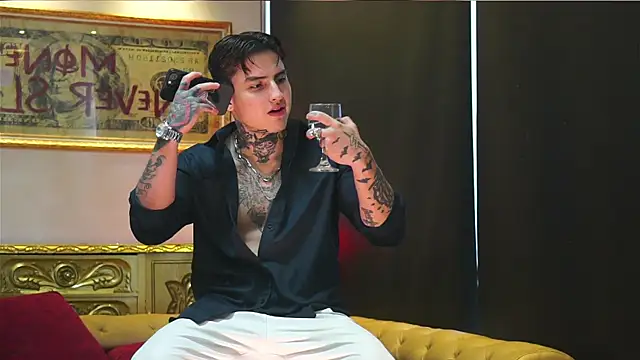 dantecoppolaa  online show from 07.10.26