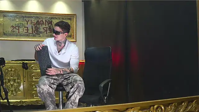 dantecoppolaa  online show from 08.01.26