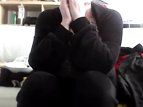 Snapshot of DragoneSFR chatting on 02.28.25 DragoneSFR online show from 02.28.25