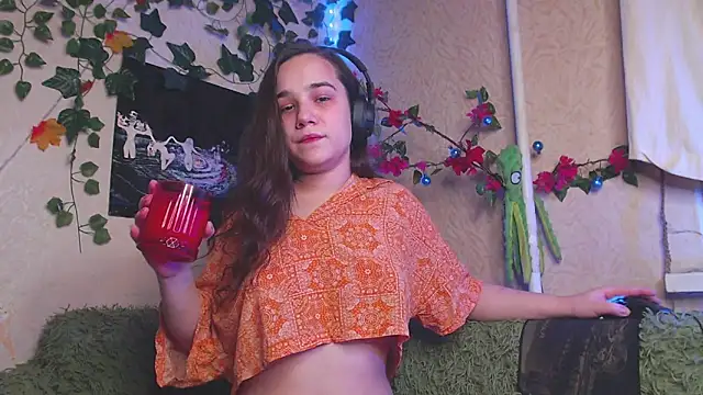 Tiny Witch online show from 11.09.25