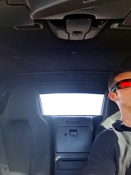 Snapshot of John19893 chatting on 01.12.25 John19893 online show from 01.12.25