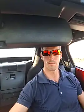 Snapshot of John19893 chatting on 02.05.25 John19893 online show from 02.05.25