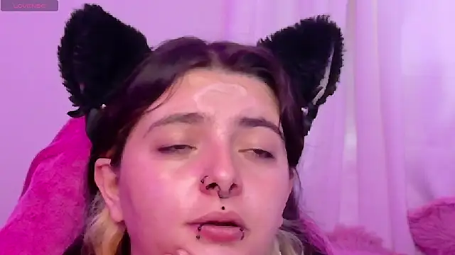Sachi Meow online show from 06.14.26