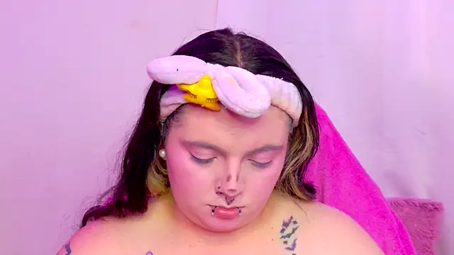 Sachi Meow online show from 08.03.26