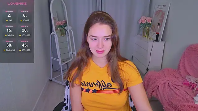 Snapshot of LovelyJessie chatting on 01.11.26 LovelyJessie online show from 01.11.26