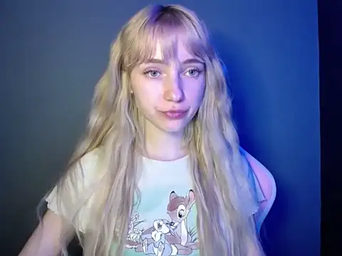 LuciaYoung online show from 04.30.26