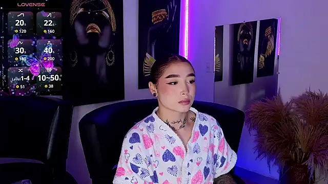  brenna hanson online show from 11.19.25