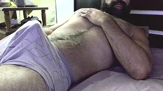 Snapshot of machoathome chatting on 01.18.25 machoathome online show from 01.18.25