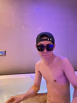 Snapshot of hihi0169 chatting on 12.13.24 hihi0169 online show from 12.13.24