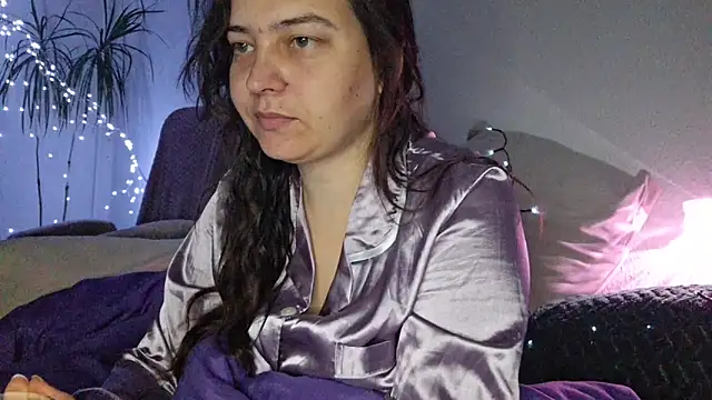 Cyndee Winter online show from 10.31.25