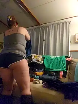 Snapshot of Hottmess011 chatting on 01.16.26 Hottmess011 online show from 01.16.26