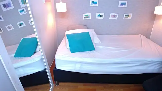 kiara evanss online show from 03.05.25